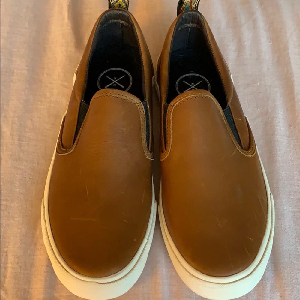 Brown leather Inkkas